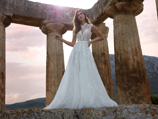 Robe de Mariée FREIA Nicole collection 2022 | Boutique Paris Robe de Mariée FREIA Nicole collection 2022 | Boutique Paris