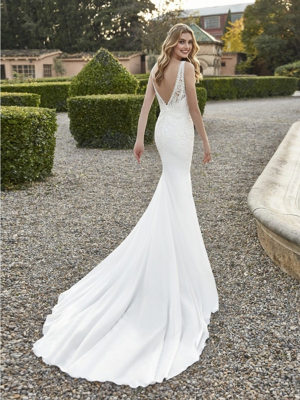 ALPHAND wedding dress: San Patrick collection 2022 Paris Boutique ALPHAND wedding dress: San Patrick collection 2022 Paris Boutique