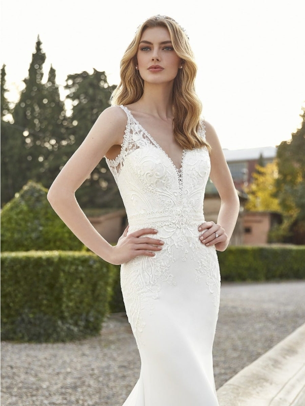 ALPHAND wedding dress: San Patrick collection 2022 Paris Boutique ALPHAND wedding dress: San Patrick collection 2022 Paris Boutique