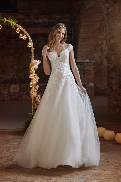 Robe de Mariée DRAGOSTE White One Collection 2022| Boutique Paris