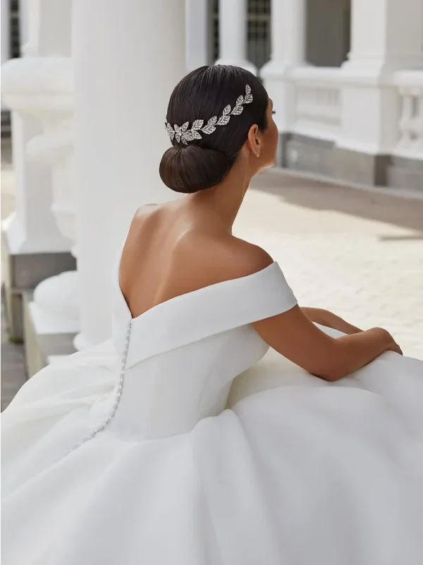 Robe de Mariée FARAH Pronovias collection 2023 | Mariée Parisienne Robe de Mariée FARAH Pronovias collection 2023 | Mariée Parisienne
