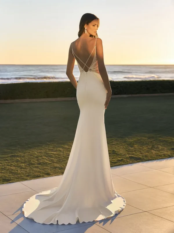 Robe de Mariée IRIS Pronovias collection 2023 | Mariée Parisienne Robe de Mariée IRIS Pronovias collection 2023 | Mariée Parisienne