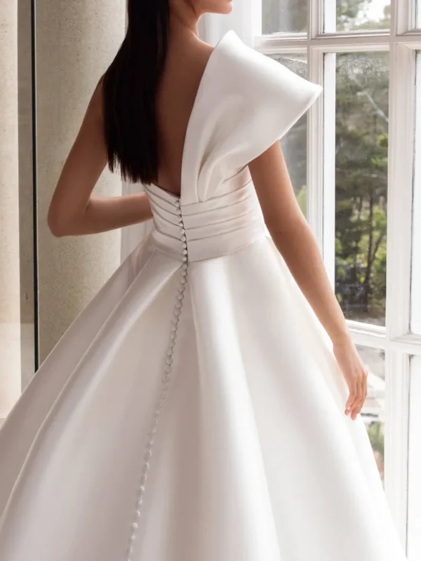Robe de Mariée SEDNA- Pronovias collection 2023 | Mariée Parisienne Robe de Mariée SEDNA- Pronovias collection 2023 | Mariée Parisienne