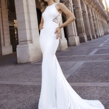 Robe de Mariée DIVINE White One Collection 2023| Paris Robe de Mariée DIVINE White One Collection 2023| Paris