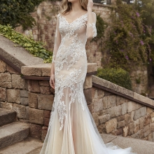 Robe de Mariée GLOW White One Collection 2023| Paris Robe de Mariée GLOW White One Collection 2023| Paris