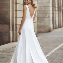 Robe de Mariée UMBRA White One Collection 2023| Paris Robe de Mariée UMBRA White One Collection 2023| Paris