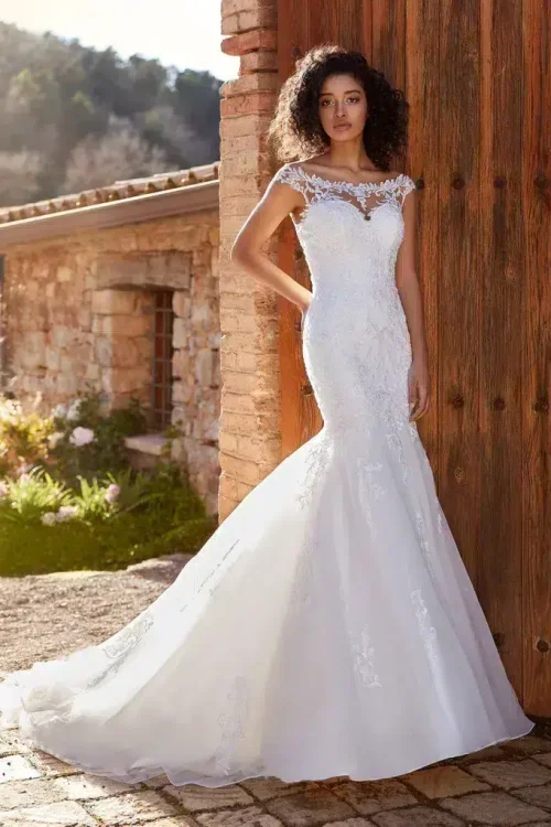 Robe de Mariée KASIH White One Collection 2023| Paris