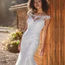 Robe de Mariée KASIH White One Collection 2023| Paris Robe de Mariée KASIH White One Collection 2023| Paris