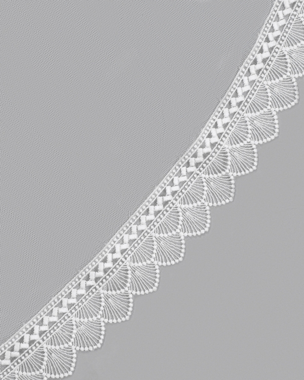 Bridal veil 39 with comb and pearls in tulle. Paris Boutique