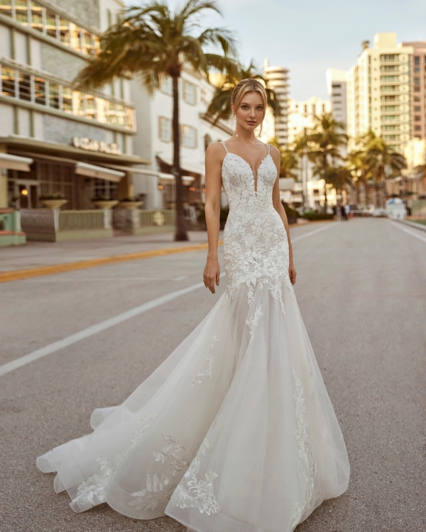 CATA Wedding Dress luna novias collection 2024: Paris Boutique