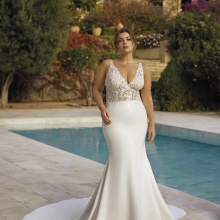 Robe de Mariée CHERI White One Collection 2024| Boutique Paris Robe de Mariée CHERI White One Collection 2024| Boutique Paris