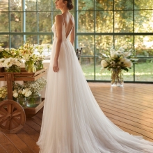 NATY Wedding Dress Aire Barcelona Collection 2024| Paris Boutique NATY Wedding Dress Aire Barcelona Collection 2024| Paris Boutique