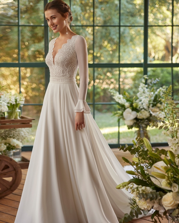 Robe de Mariée NEULA Aire Barcelona 2024| Mariée Parisienne Robe de Mariée NEULA Aire Barcelona 2024| Mariée Parisienne