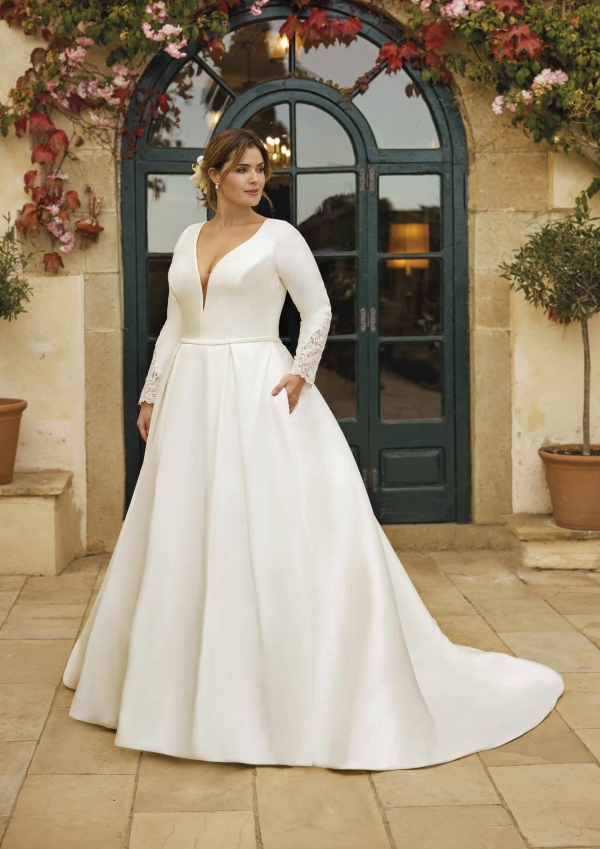 Robe de Mariée NOLANS White One Collection 2024| Paris Robe de Mariée NOLANS White One Collection 2024| Paris