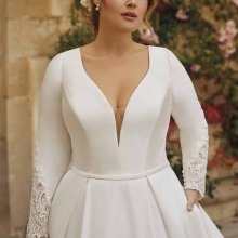 Robe de Mariée NOLANS White One Collection 2024| Paris Robe de Mariée NOLANS White One Collection 2024| Paris