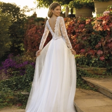Robe de Mariée SHEILA White One Collection 2024| Paris Robe de Mariée SHEILA White One Collection 2024| Paris