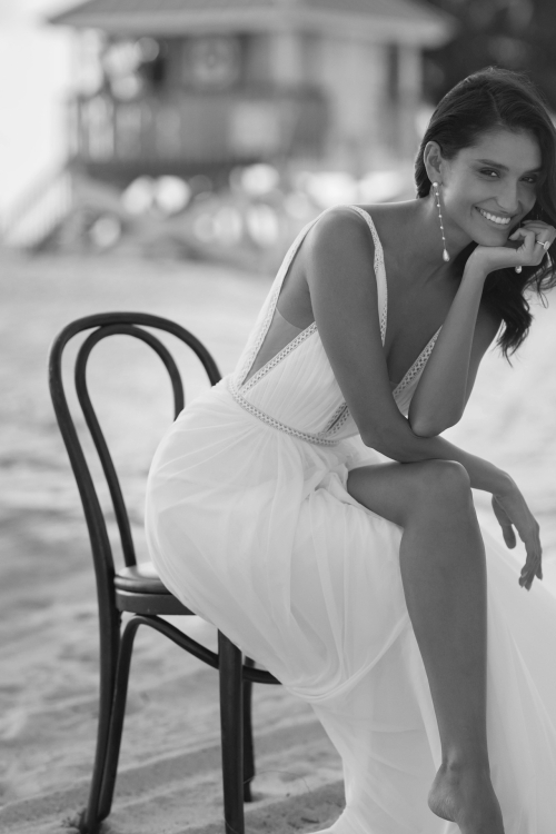 VELKA Wedding Dress Aire Barcelona Collection 2024| Paris Boutique