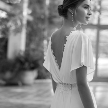 Robe de mariée LALIA Alma Novias collection 2024: Boutique Paris Robe de mariée LALIA Alma Novias collection 2024: Boutique Paris
