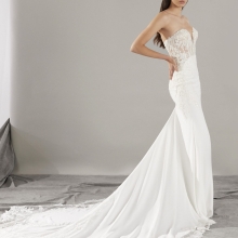 Robe de Mariée BALE Pronovias collection 2025| Boutique Paris Robe de Mariée BALE Pronovias collection 2025| Boutique Paris