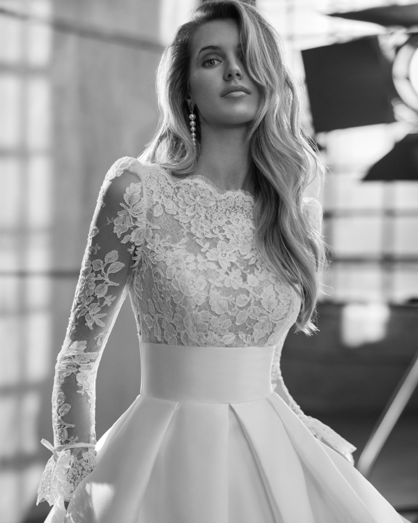 WALTA Wedding Dress Aire Barcelona Collection 2025| Paris Boutique WALTA Wedding Dress Aire Barcelona Collection 2025| Paris Boutique