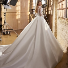 WALTA Wedding Dress Aire Barcelona Collection 2025| Paris Boutique WALTA Wedding Dress Aire Barcelona Collection 2025| Paris Boutique