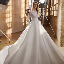 WALTA Wedding Dress Aire Barcelona Collection 2025| Paris Boutique WALTA Wedding Dress Aire Barcelona Collection 2025| Paris Boutique