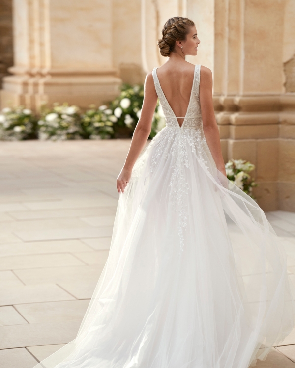Robe de mariée HEREMY Alma Novias collection 2025 Robe de mariée HEREMY Alma Novias collection 2025