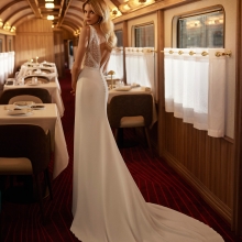VENCEL Wedding Dress Aire Barcelona Collection 2025| Paris Boutique VENCEL Wedding Dress Aire Barcelona Collection 2025| Paris Boutique