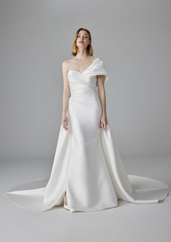 Robe de Mariée ETIENNES Pronovias collection 2025| Paris Robe de Mariée ETIENNES Pronovias collection 2025| Paris