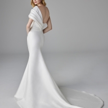 Robe de Mariée ETIENNES Pronovias collection 2025| Paris Robe de Mariée ETIENNES Pronovias collection 2025| Paris