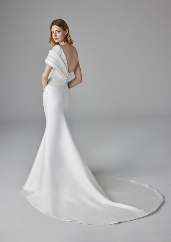 Robe de Mariée ETIENNES Pronovias collection 2025| Paris Robe de Mariée ETIENNES Pronovias collection 2025| Paris