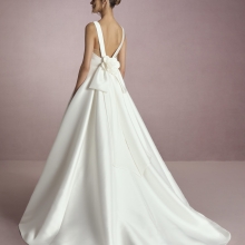 IKEBANA Wedding Dress White one Collection 2025 Paris Boutique IKEBANA Wedding Dress White one Collection 2025 Paris Boutique