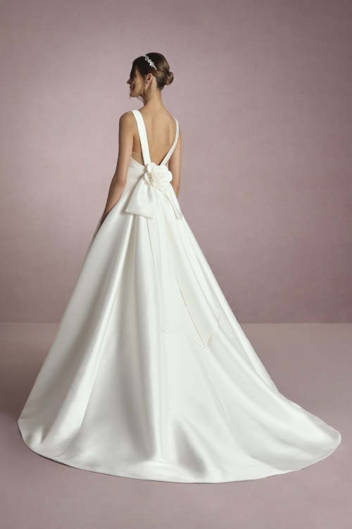 IKEBANA Wedding Dress White one Collection 2025 Paris Boutique