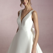 IKEBANA Wedding Dress White one Collection 2025 Paris Boutique IKEBANA Wedding Dress White one Collection 2025 Paris Boutique