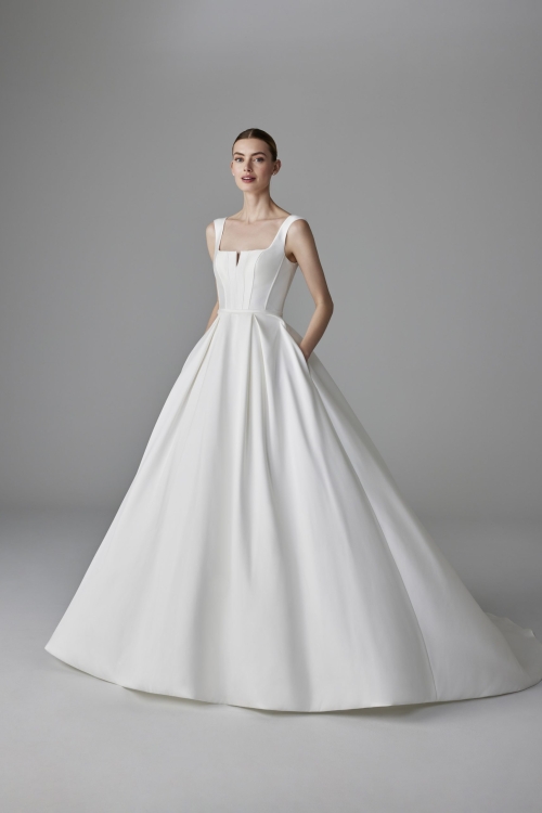 Robe de Mariée ALPHOSINE Pronovias collection 2025| Paris