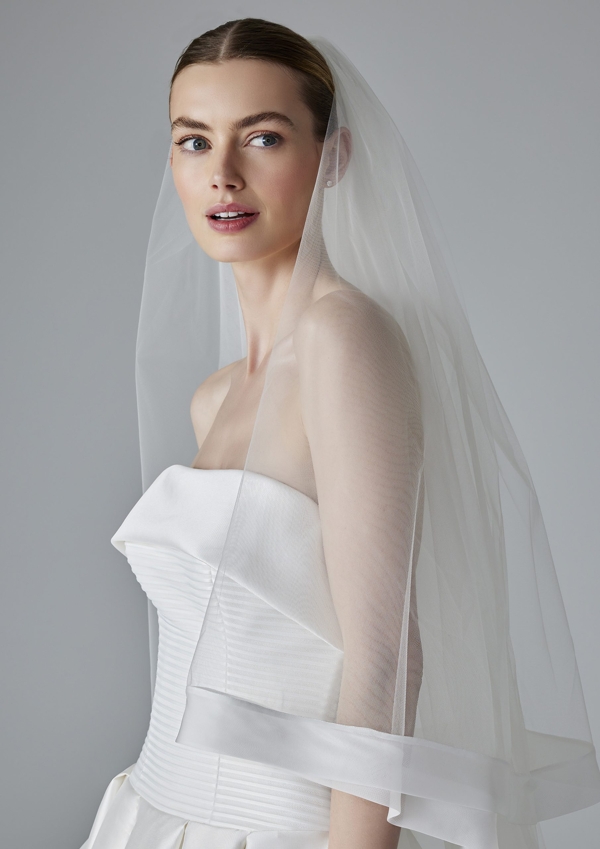 ARLINE Wedding Dress Pronovias collection 2025| Boutique Paris ARLINE Wedding Dress Pronovias collection 2025| Boutique Paris