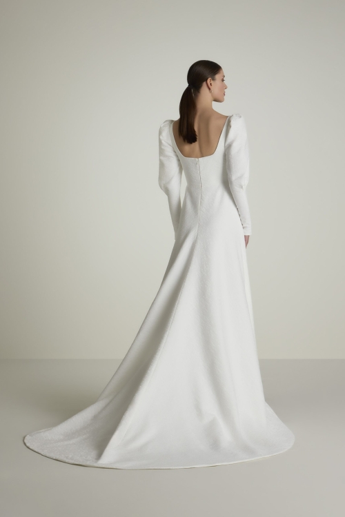 IZOBEL wedding Dress: San Patrick collection 2025 Paris Boutique