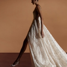 Robe de Mariée NETHRA- Pronovias Privée collection 2025 Robe de Mariée NETHRA- Pronovias Privée collection 2025