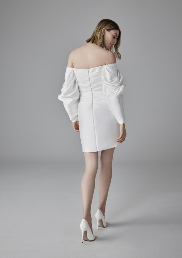 QUINN Wedding Dress Pronovias collection 2025| Boutique Paris QUINN Wedding Dress Pronovias collection 2025| Boutique Paris