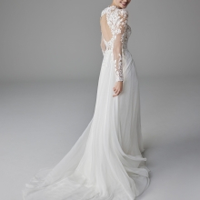 TERESINE Wedding Dress Pronovias collection 2025| Boutique Paris TERESINE Wedding Dress Pronovias collection 2025| Boutique Paris