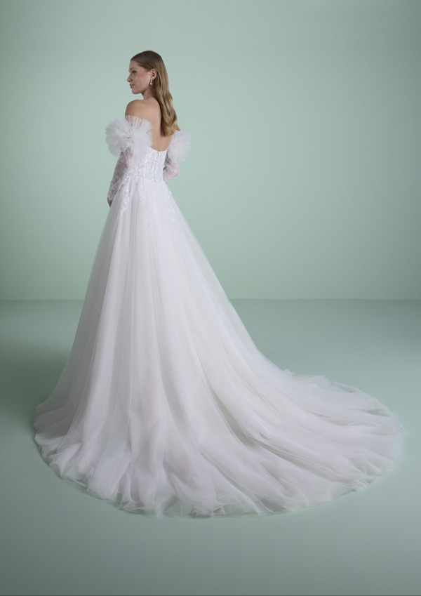 WINGS Wedding Dress Colet Collection 2025| Paris Boutique WINGS Wedding Dress Colet Collection 2025| Paris Boutique