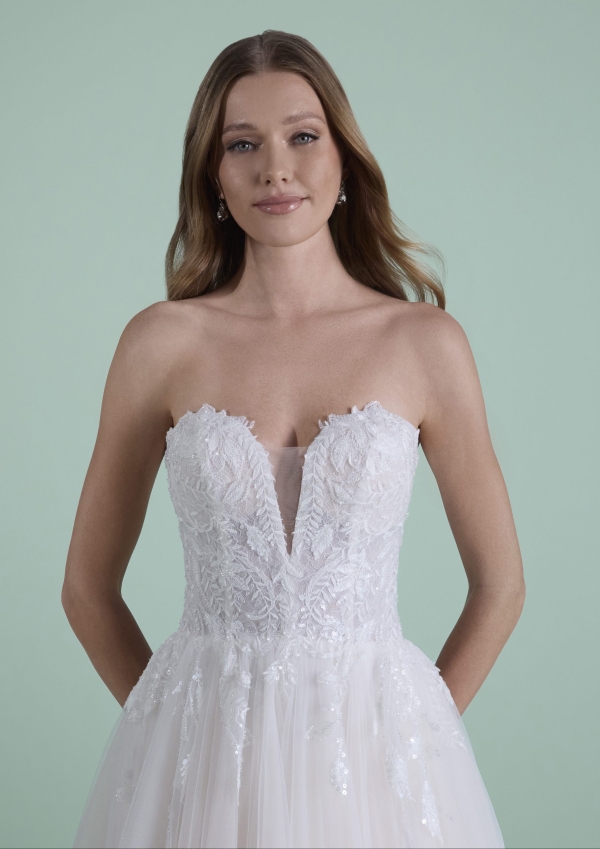 WINGS Wedding Dress Colet Collection 2025| Paris Boutique WINGS Wedding Dress Colet Collection 2025| Paris Boutique