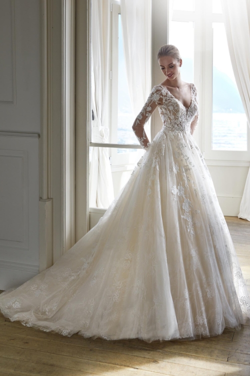 AENEA wedding Dress: San Patrick collection 2026 Paris Boutique