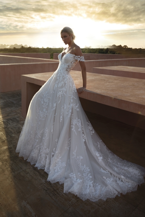 Robe de Mariée ELYSEES Pronovias collection 2026 | Paris