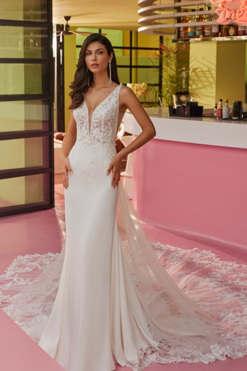 JANID Wedding Dress luna novias collection 2026: Paris Boutique