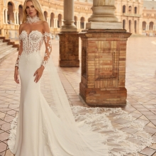 KAELAT Wedding Dress Aire Barcelona Collection 2026| Paris Boutique KAELAT Wedding Dress Aire Barcelona Collection 2026| Paris Boutique