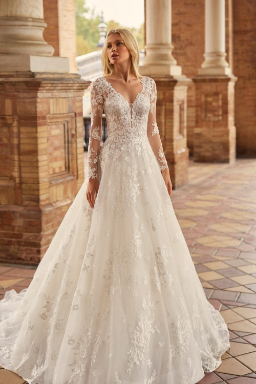 KATIN Wedding Dress Aire Barcelona Collection 2026| Paris Boutique