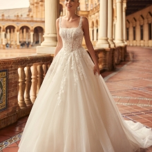 Robe de Mariée KEIZAN Aire Barcelona 2026| Mariée Parisienne Robe de Mariée KEIZAN Aire Barcelona 2026| Mariée Parisienne