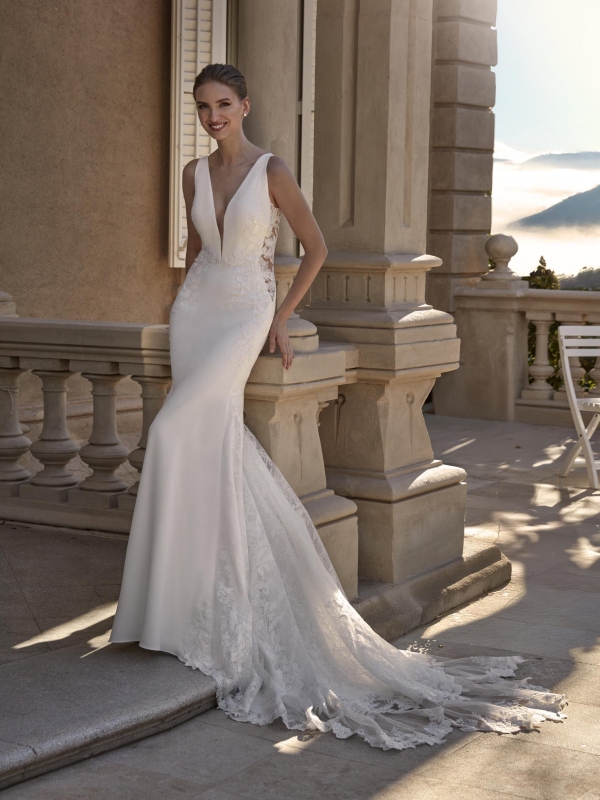 LAKEN wedding Dress: San Patrick collection 2026 Paris Boutique