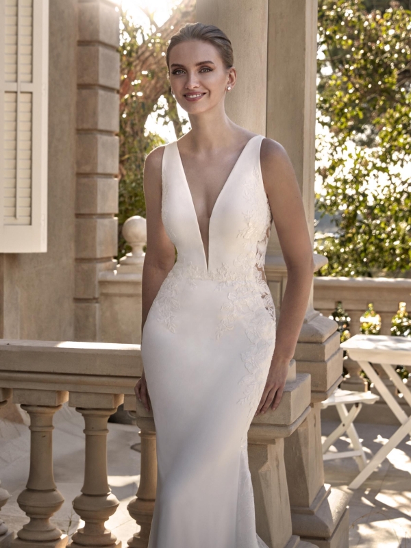 LAKEN wedding Dress: San Patrick collection 2026 Paris Boutique